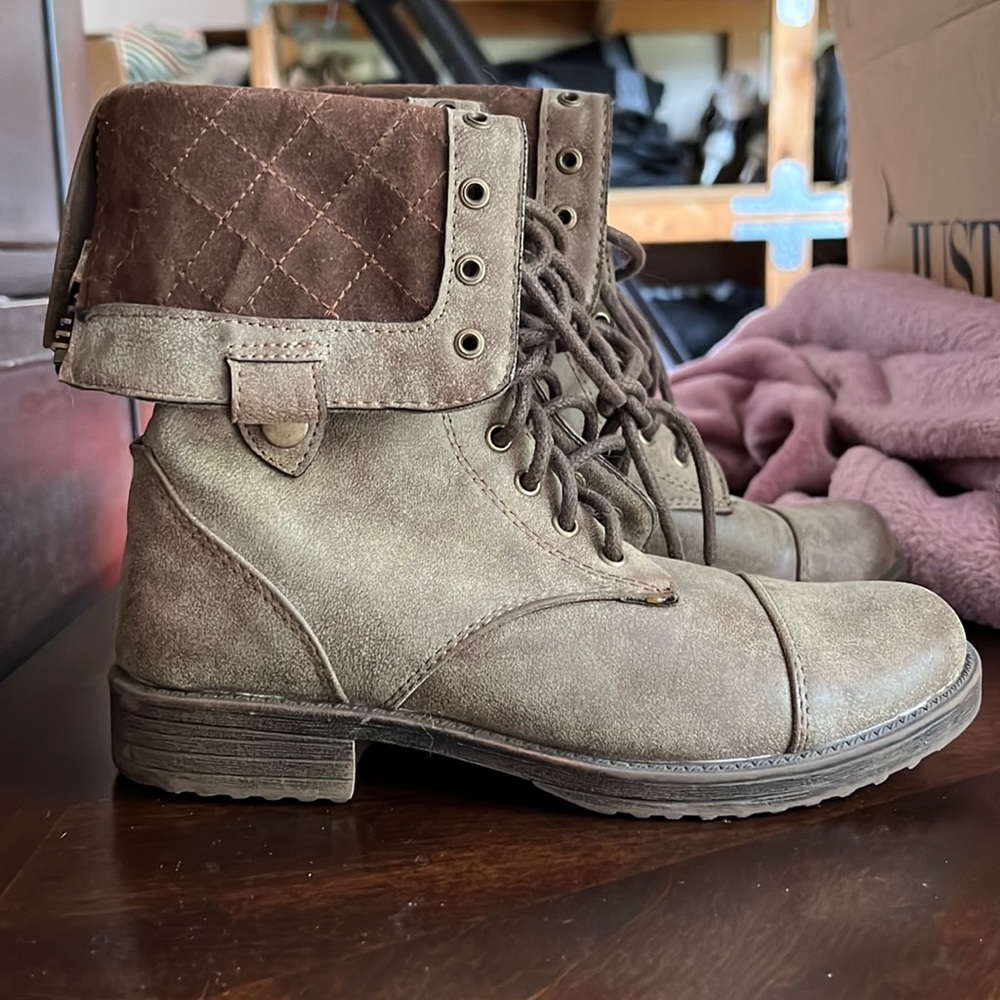 Brown Combat boots